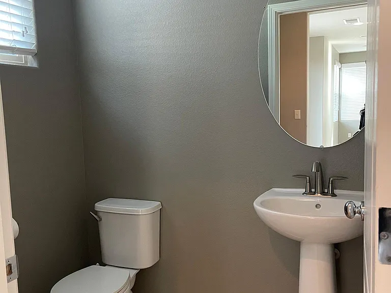 2042 E Christensen Dr — Photo 12