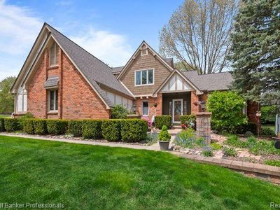 61218 Miriam Dr, Washington, MI, 48094