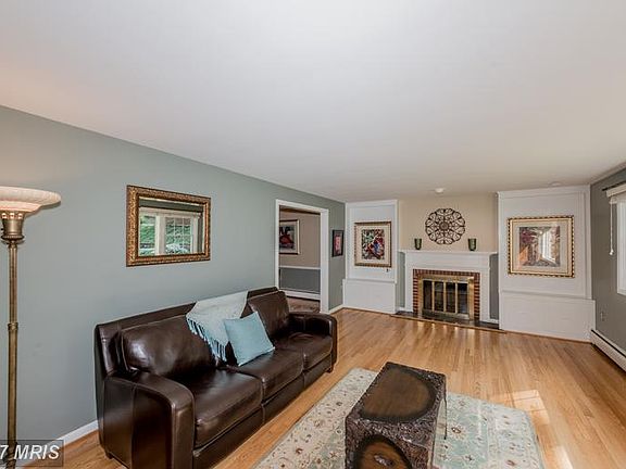 3rd image of 1704 Park Grove Ave