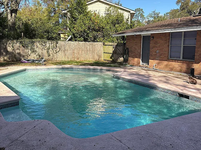 1154 Hickory Cv — Photo 3