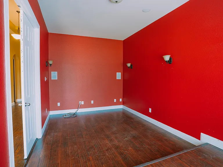 3240 Paseo — Photo 8
