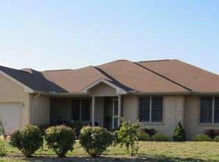 9 Kelsey Dr, Mattoon, IL 61938