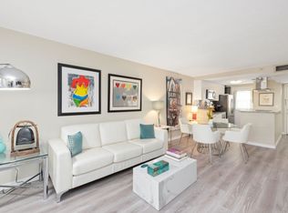 1021 3rd St S APT 102, Naples, FL 34102