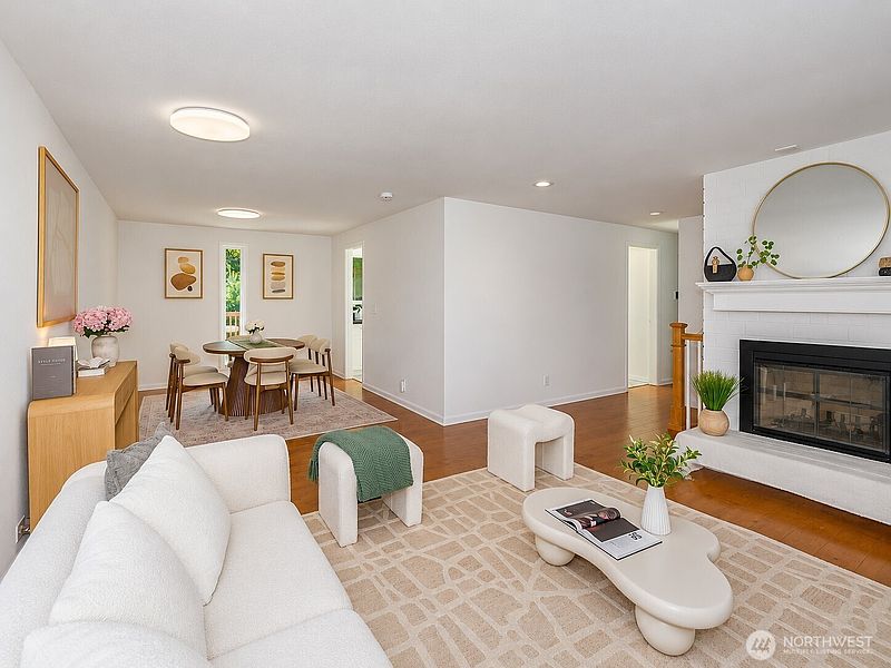 3rd image of 14223 NE 66th Street