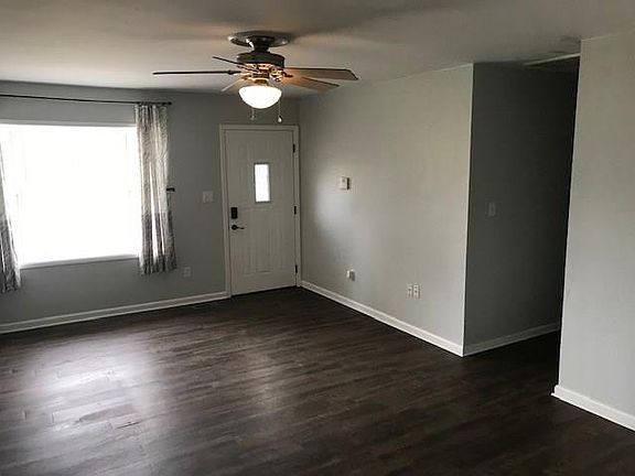 4th image of 9501 Meadowlark Dr