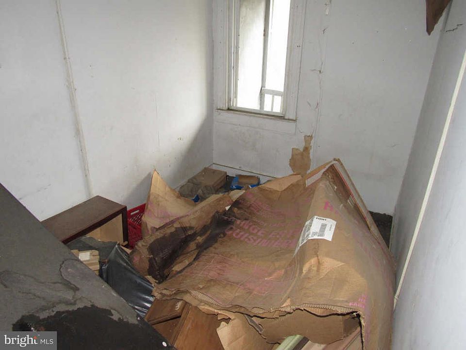 2nd image of 502 N Belnord Ave