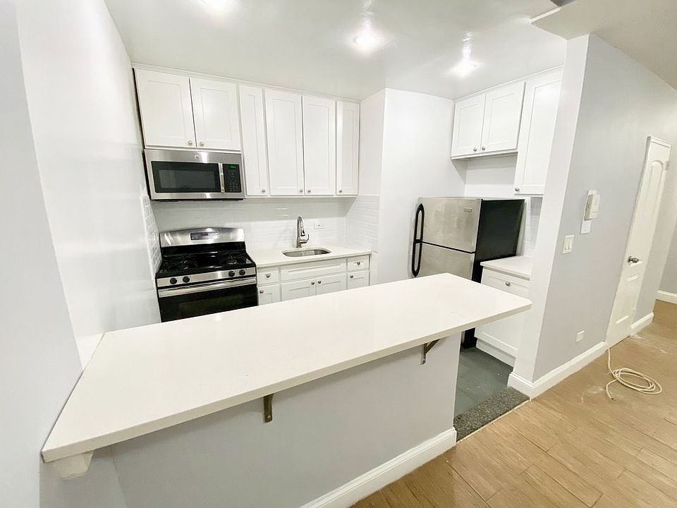 1st image of 200 E 17th St #Lb5