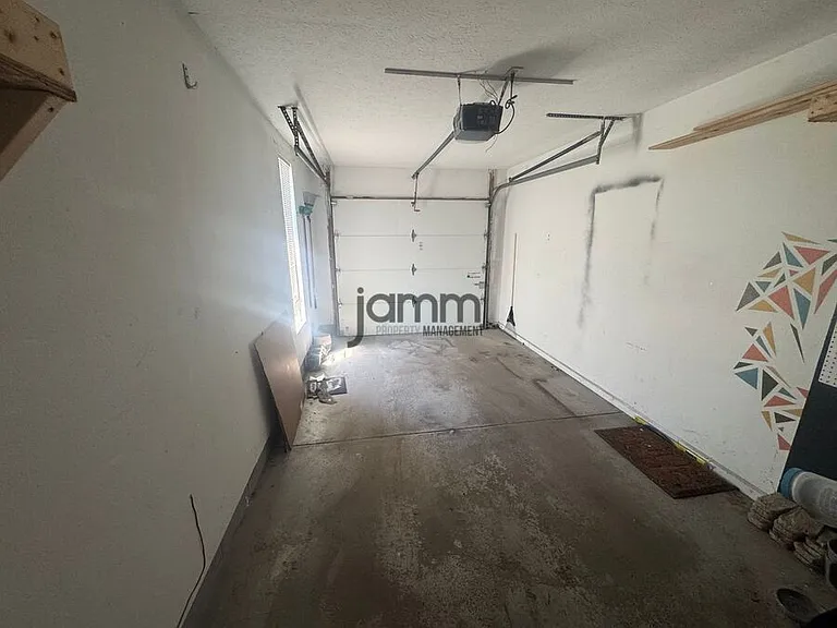 19479 Puritas Ave — Photo 24