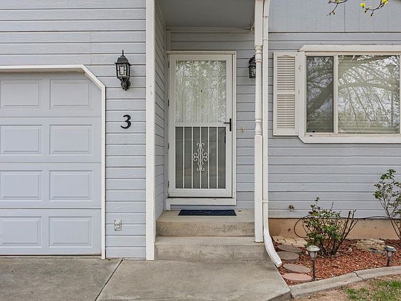4th image of 3 Rhine Ct
