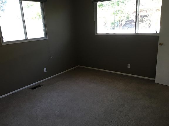 4th image of 1079 E 5290 S