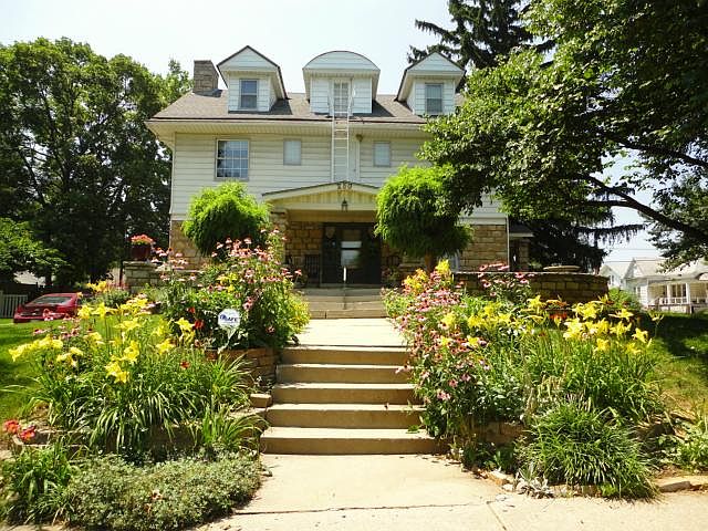 1st image of 250 N 17th St