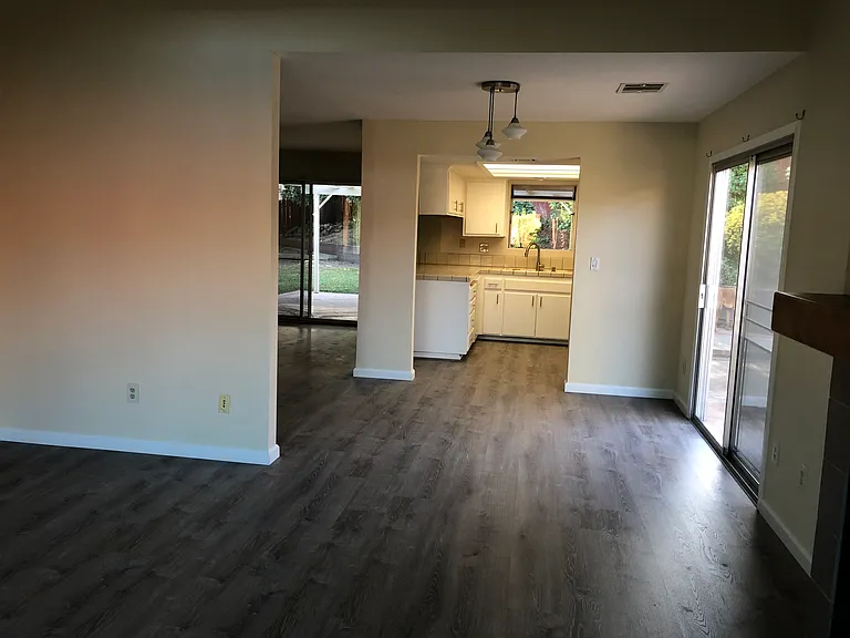 Open concept kitchen, dinning, and living room