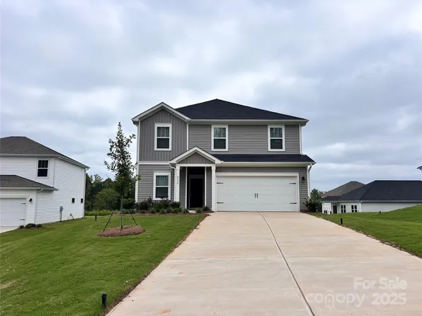 2138 Rolling Hills Ct, Stanley, NC 28164
