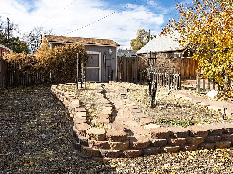 2312 N Weber St — Photo 17