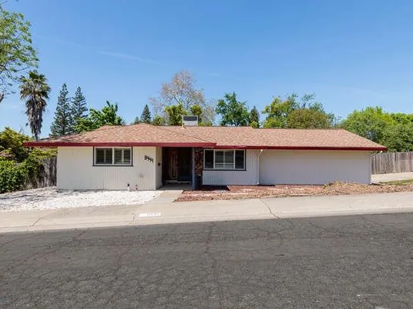 8949 Ramstad Ave, Fair Oaks, CA 95628