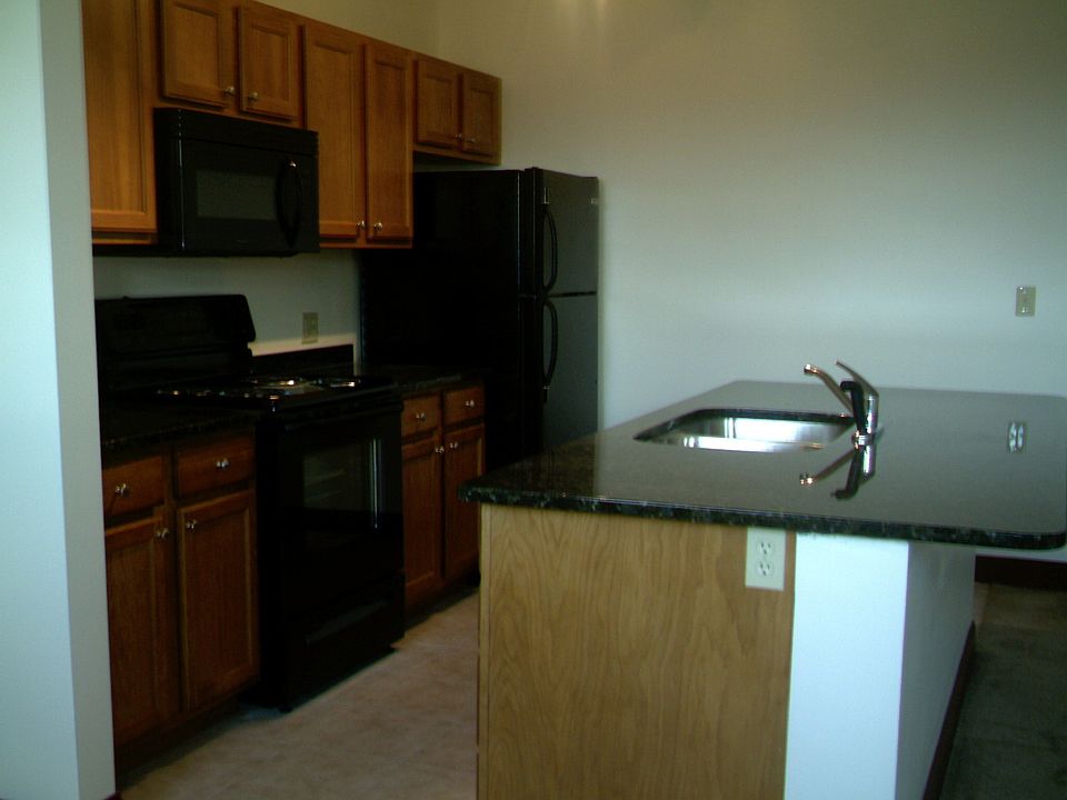 1st image of 90 Washington St Ste 506