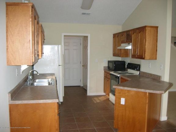 3rd image of 2787 Russum Dr