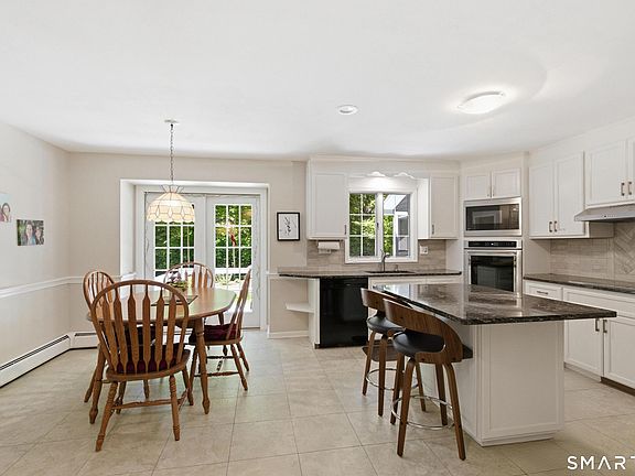 4th image of 47 Canterbury Lane