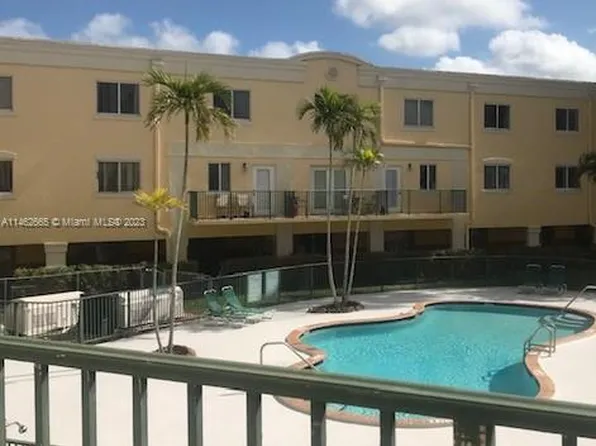 12605 SW 91st St APT 212, Miami, FL 33186