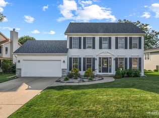 477 E Barberry Cir, Yorkville, IL 60560