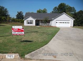 785 Scenic Lake Dr, Lawrenceville, GA 30045