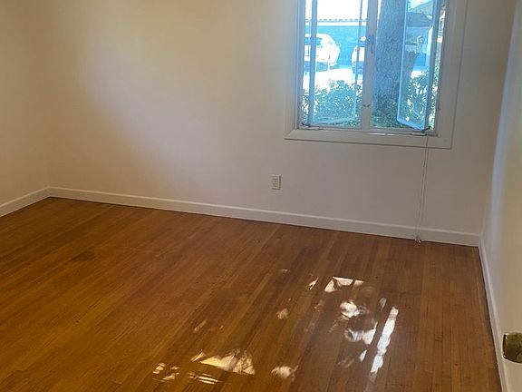 5th image of 403 Canada St