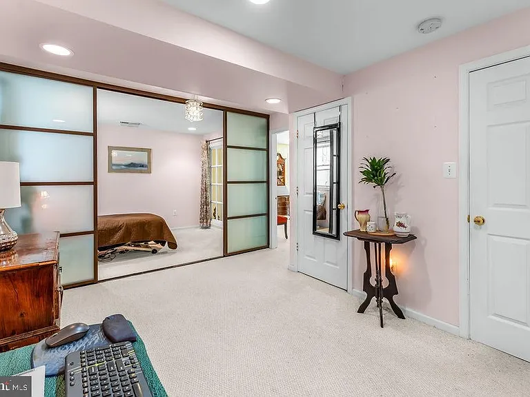1329 Gresham Rd — Photo 48