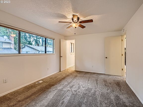 4th image of 10306 SE 14th Cir