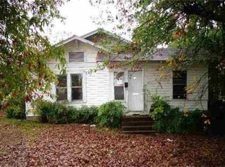 832 N 4th St, De Queen, AR 71832