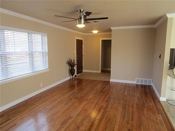 4th image of 3821 Oxley Dr