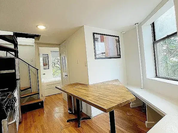 516 E 11th St APT 6c, New York, NY 10009