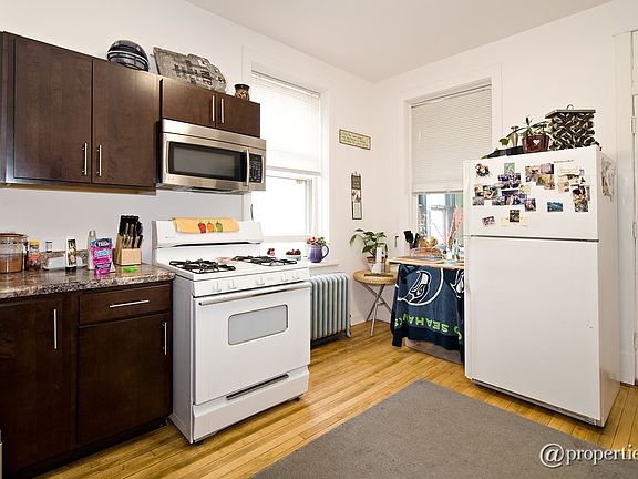 2nd image of 4499 N Keokuk Ave #2