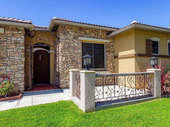 4th image of 31581 Whitecrown Dr