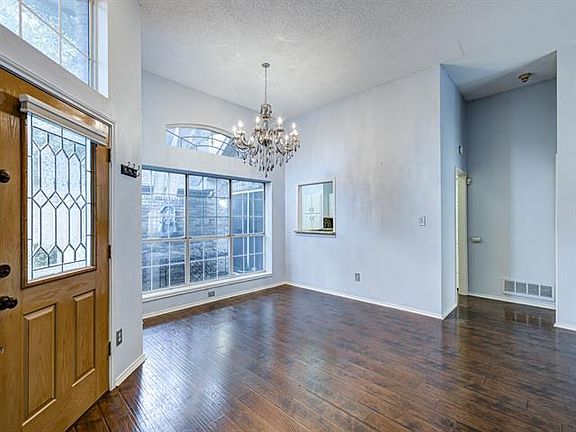 2nd image of 4119 Bendwood Ln