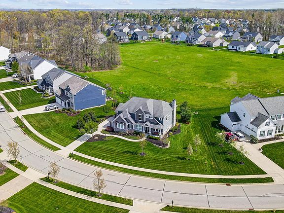 4th image of 1695 Wrenbury Dr
