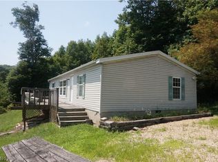 5868 Green Ridge Rd NE, New Philadelphia, OH 44663