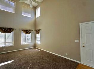 2050 Orchard Ln, Carpentersville, IL 60110