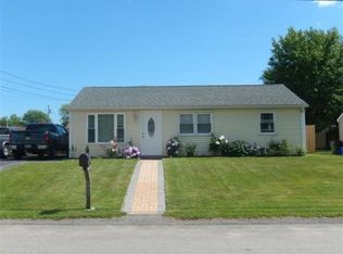 6 Scott Ln, Bristol, RI 02809