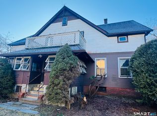 6 Ward Ln, Moosup, CT 06354