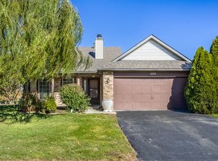 1256 Concord Dr, Elgin, IL 60120