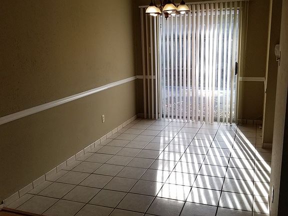 5th image of 1014 San Saba Dr