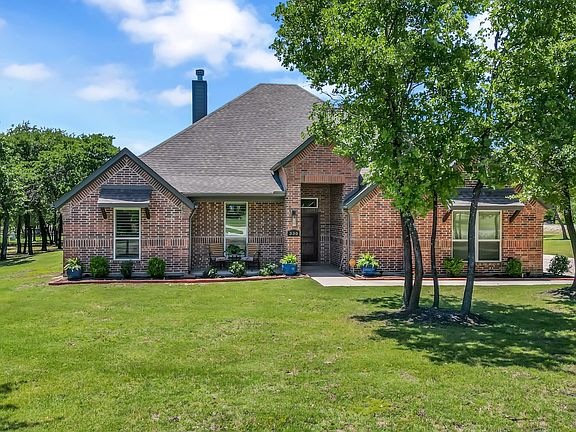 2nd image of 330 Timbers Cir