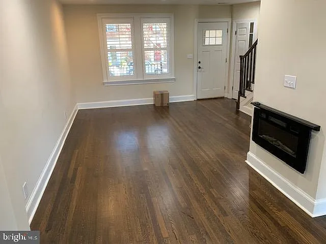 2314 Huidekoper Pl NW — Photo 2