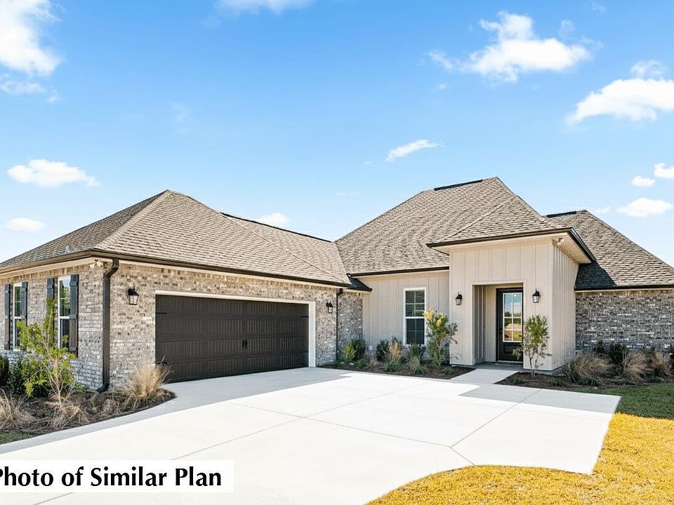 1st image of 396 E Tweet St