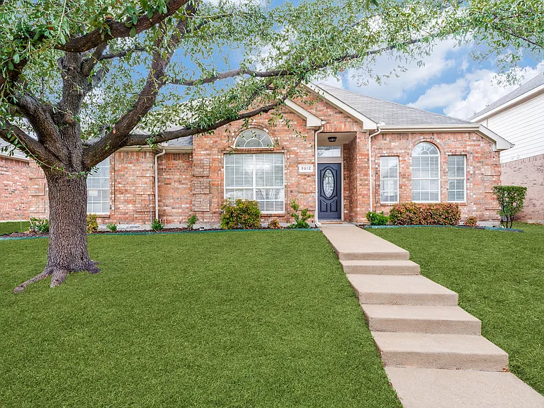 9512 Shirland Ln — Photo 3