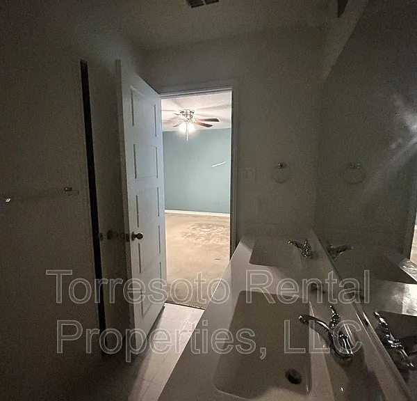 5910 Sandy Lake St — Photo 22