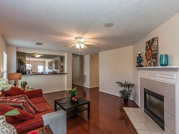 5th image of 7606 Thicket Trace Ct