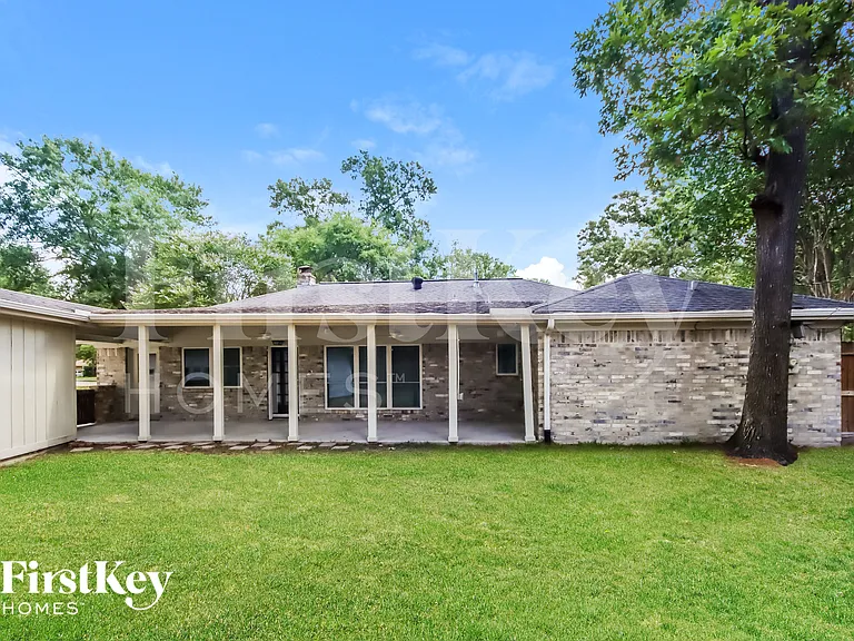 26715 Westwood Dr — Photo 14