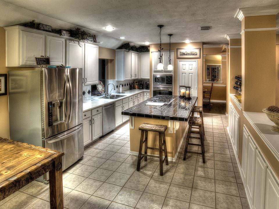 2nd image of 1010 Bringewood Chase Dr