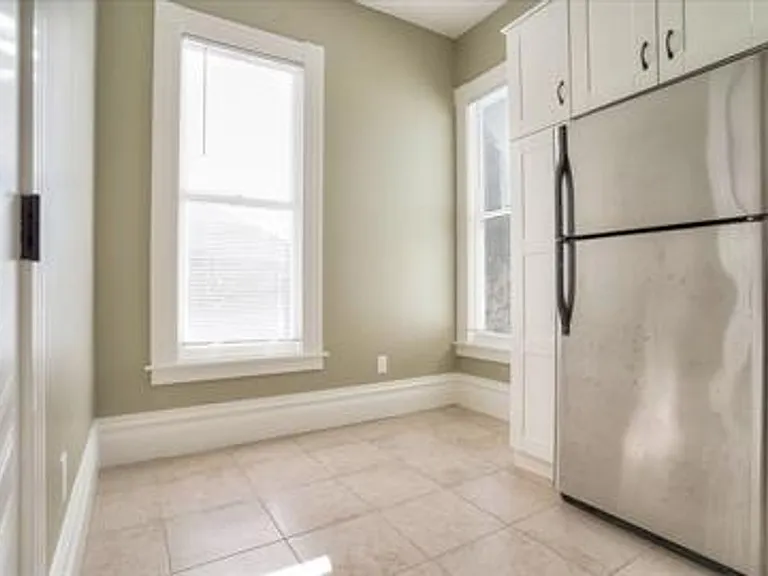 1241 Regent Street — Photo 3
